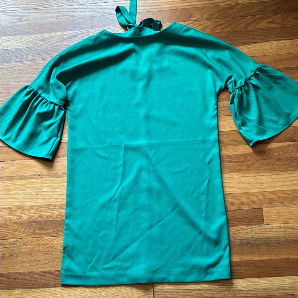 Banana republic Green Bell-Sleeve Women's size 413